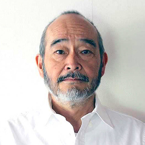 草間喆雄